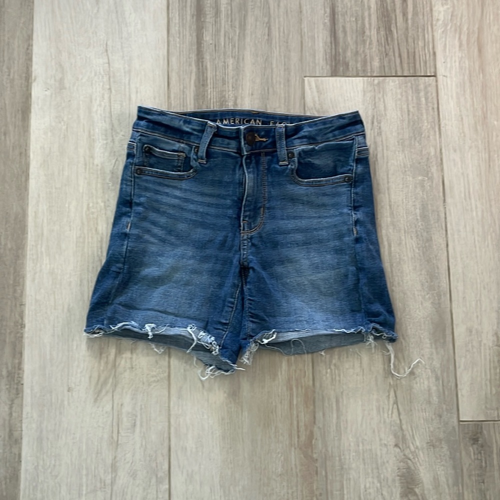 women’s size 0 American Eagle shorts